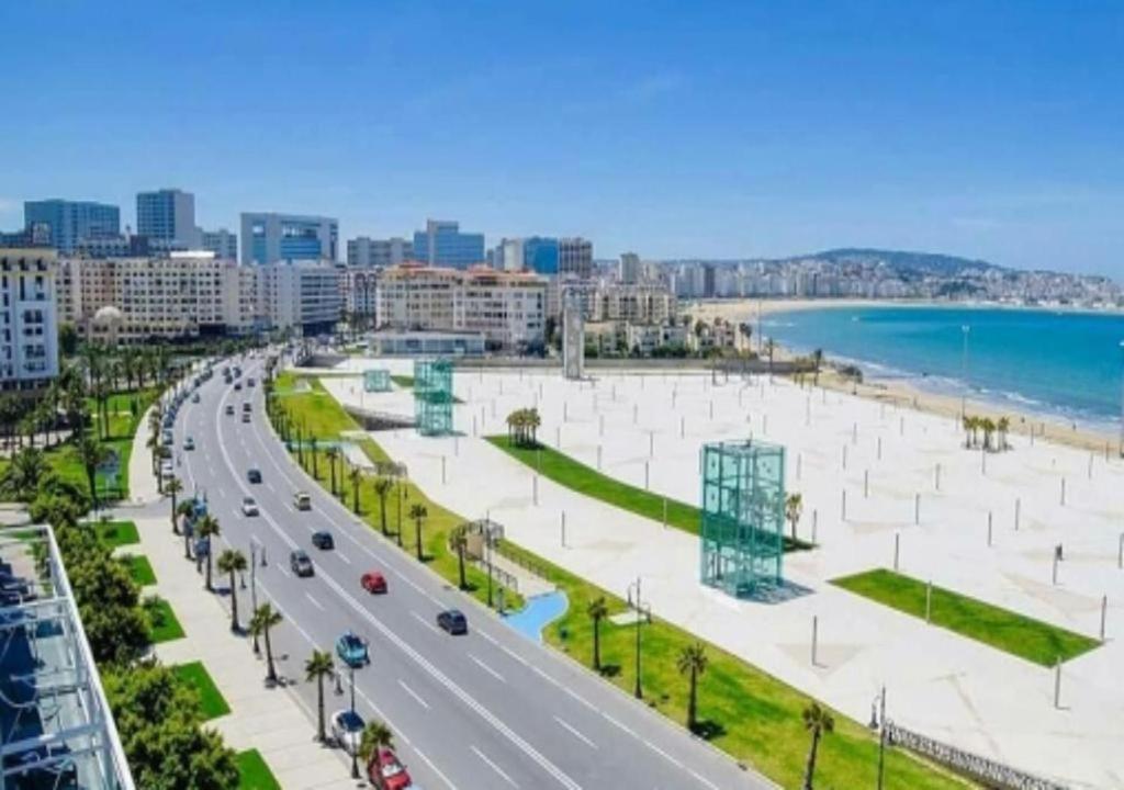 Ap 2Ch City Centre Parking En Face Hilton A Cote Du Plage Tanger Extérieur photo